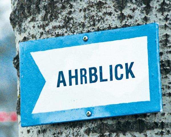 Pension Zum Ahrblick Sinzig Exterior foto